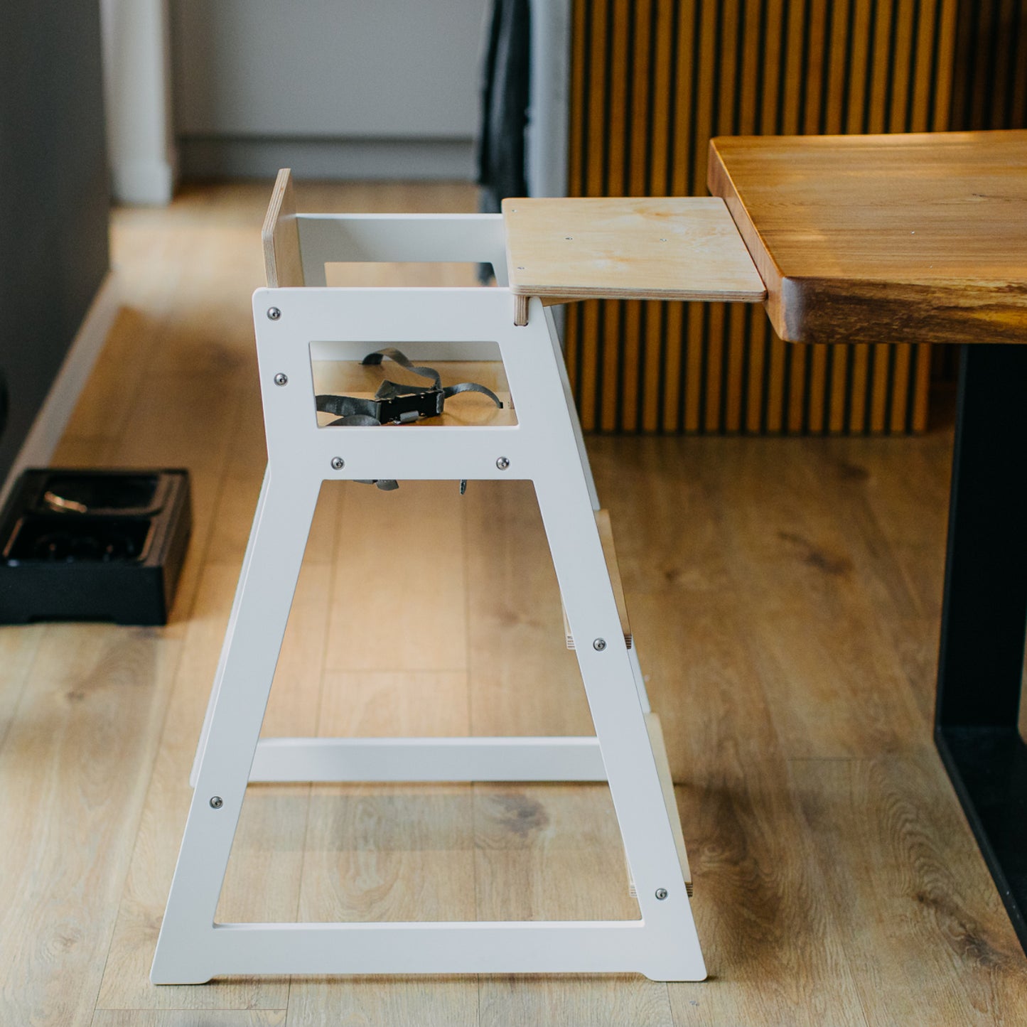 Duck Woodworks Highchair - Duck Woodworks