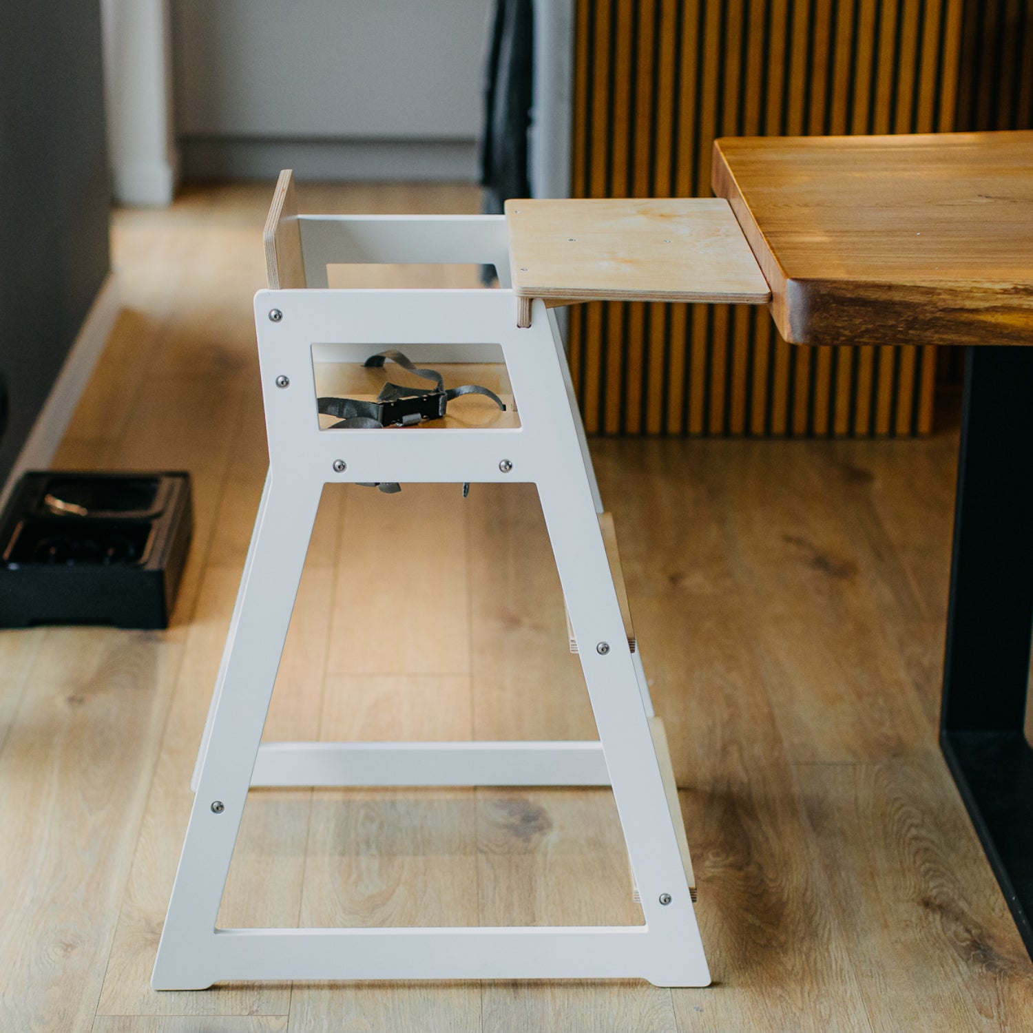 Duck Woodworks Highchair - Duck Woodworks
