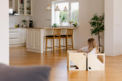 2-in-1 Tisch und Würfelstuhl